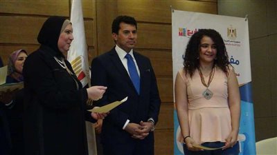 المشروعات الصغيرة تكرم 81 فائزًا بمسابقة 