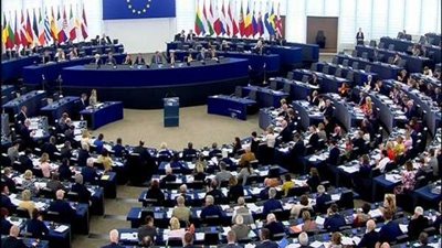 رئيس وزراء الدنمارك يصوت لصالح نجله في انتخابات البرلمان الأوروبي