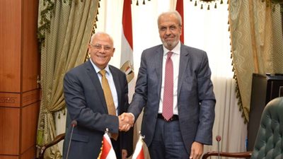 توقيع عقد تمليك مصنع حديد تسليح باستثمارات ٧٠٠ مليون جنيه في بورسعيد