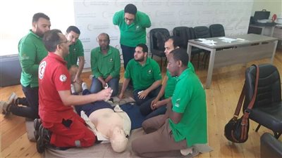بالتعاون مع الهلال الأحمر.. انطلاق برنامج تدريبي مكثف لـ 