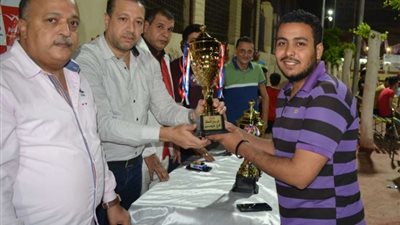 المصريين الأحرار بالقاهرة يختتم دوري 