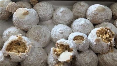 بالأسعار.. شيفات مصريات يُقيّمن كعك العيد في محلات مصر