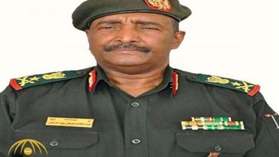 عبدالفتاح البرهان.. من جندي مخضرم إلي رئيس المجلس العسكري السوداني