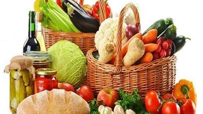 أبرزها الأسماك والألبان.. حارب التغيرات الجوية بهذه الأطعمة