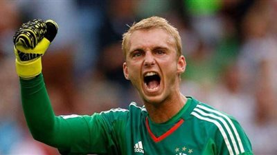 حارس برشلونة: النادي لايساعد على رحيلي