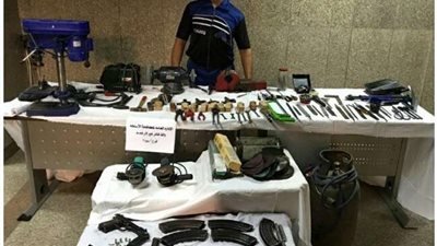القبض على عامل بمدرسة بتهمة الإتجار في الأسلحة النارية بأسيوط