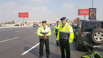 حملات مرورية مكثفة على الطرق السريعة للحد من الحوادث