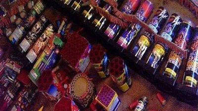 قبل عيد الفطر.. تحذيرات رسمية من استخدام الأطفال للألعاب النارية