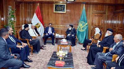 محافظ القليوبية يستقبل وفد الكنيسة الأرثوذكسية للتهنئة بعيد الفطر المبارك