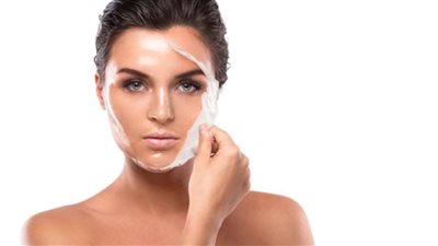 وصفة سحرية لتقشير البشرة وتجديد خلاياها قبل العيد