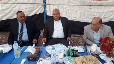 محافظ الوادي الجديد يشارك أفراد الشرطة الإفطار الجماعي