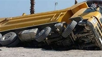 انقلاب سيارة محملة بـ 20 طن غاز البوتاجاز بسوهاج