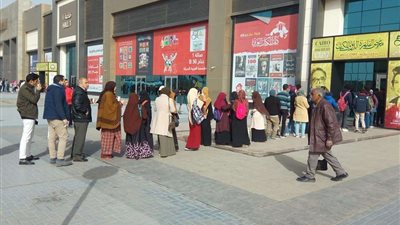 إقبال كبير على معرض الكتاب في يومه الخامس