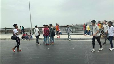 بالصور.. المواطنون يحتفلون بعيد الفطر في محور روض الفرج