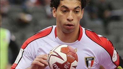 في يوم ميلاده.. تعرف على إنجازات أحمد الأحمر 
