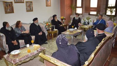 قيادات كنسية ونواب يهنئون محافظ بني سويف بعيد الفطر المبارك