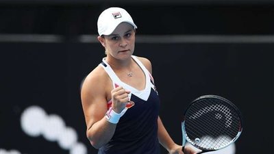 الاسترالية بارتي تضرب موعدًا مع الناشئة فوندروسوفا في نهائي رولان جاروس