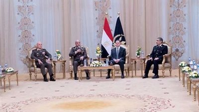 وزير الداخلية يستقبل وزير الدفاع للاحتفال بعيد الشرطة
