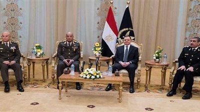 وزير الدفاع ورئيس الأركان يهنئان 