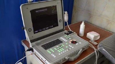 ضبط 10 أجهزة طبية مٌزيفة للمخ والأعصاب  بمطار القاهرة