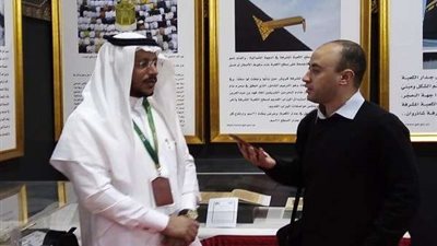 الجناح السعودي بمعرض الكتاب يضم نسخ نادرة من صحف المملكة