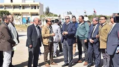 محافظ المنيا يتابع العمل بعدد من المشروعات الإنتاجية بسمالوط