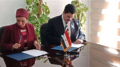 وزارة البيئة توقع بروتوكول تعاون مع محافظ القليوبية لتجميل الشوارع