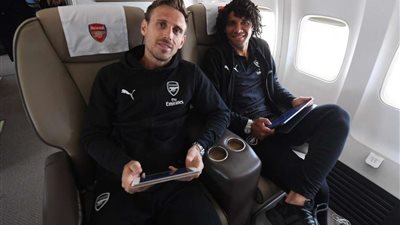 وصول محمد النني لمعسكر منتخب مصر في برج العرب