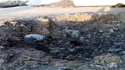 400 فدان مهددة بالبوار بسبب جفاف وتراكم القمامة بترعة الصعايدة في بني سويف