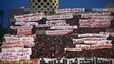 والدة أحد شهداء 