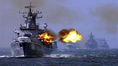 مدمرة أمريكية تنجوا من حادث تفجير غربي النيجر