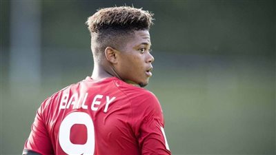 تقارير: تشيلسي يعوض رحيل هازارد بلاعب وسط ليفركوزن الألماني