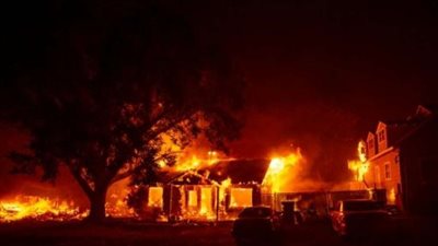 النيابة تنتدب رجال الأدلة الجنائية للكشف عن سبب حريق فيلا بالمقطم