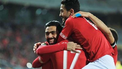 سيد عبد الحفيظ يجري اتصالًا هاتفيًا بلاعبي الأهلي الدوليين في معسكر المنتخب