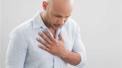 أستاذ صدر يكشف عن مصل  للوقاية من السكر والالتهاب الرئوي