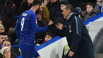 هيجواين يسجل أول أهداف في الدوري الإنجليزي الممتاز