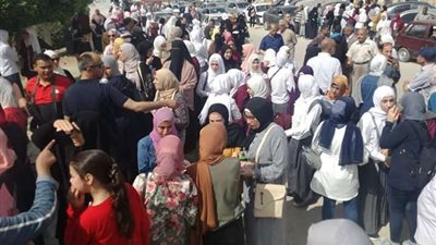 حرمان الطالبة التي سربت أسئلة اللغة العربية سنتين واستمرارها في الامتحانات