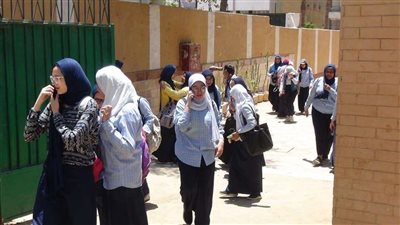 لأولياء أمور طلاب الثانوية العامة.. 4 مخاطر تهدد مستقبل ابنك ابتعدوا عنها