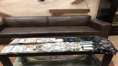 ضبط عاطلين وربة منزل بحوزتهم 210 تذكرة هيروين في طنطا