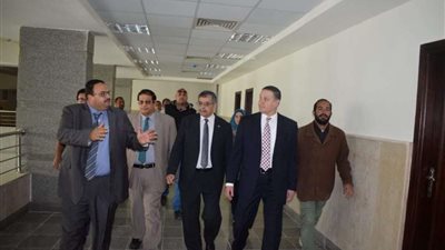 رئيس جامعة بنها: نبحث إنشاء الجامعة الأهلية بأرض العبور