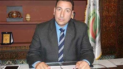 مد أجل الحكم  في قضية نقيب الصيادلة المعزول لـ 24 فبراير