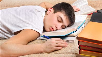 مفاجأة.. دراسة تؤكد القدرة على تعلم كلمات أجنبية أثناء النوم