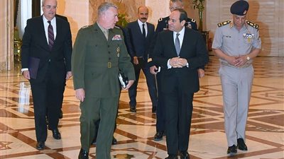 الرئيس السيسي يستقبل قائد القيادة المركزية الأمريكية اليوم