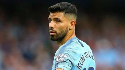 مانشستر سيتي يتقدم على أرسنال في الشوط الأول بهدفي اجويرو