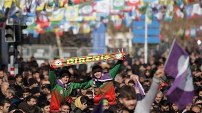 مظاهرات حاشدة فى تركيا لدعم المضربين عن الطعام فى السجون