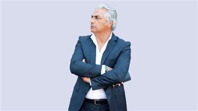 رسميًا.. إستقالة مدرب الأفريقي التونسي بعد فضيحة مازيمبي