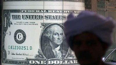 خبراء: تسديد مصر لديونها خطوة جيدة في مؤشر الاستثمار