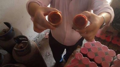 إعدام 100 كيلو صلصة طماطم و270 لتر خل فاسدة بالقليوبية