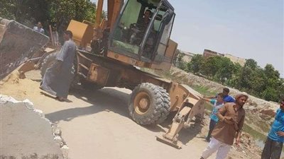 حملة موسعة لإزالة جميع التعديات بطول مصرف المحسمة في الإسماعيلية