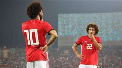 المنتخب يحتفل بانضمام محمد صلاح لمعسكر برج العرب